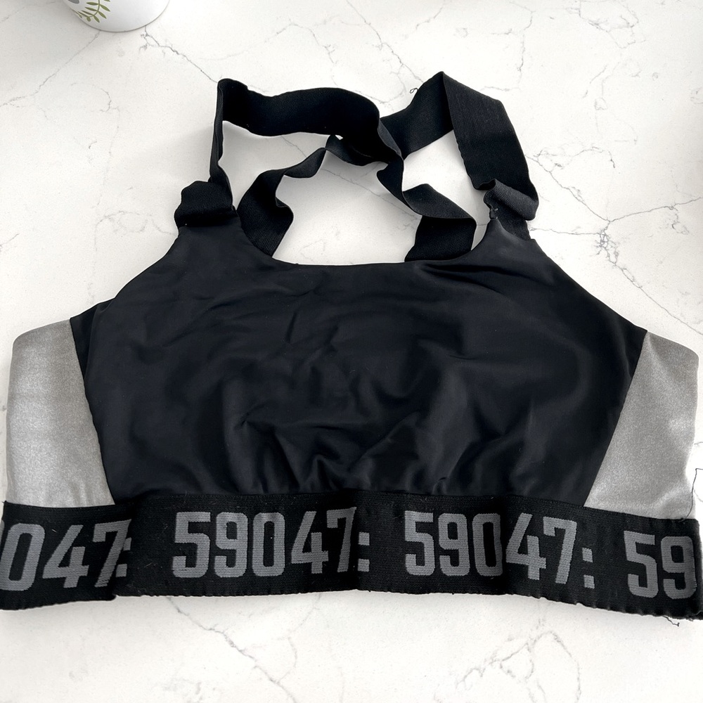 H&M Black Sportsbra 🖤